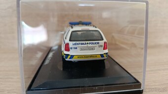 Škoda Octavia Combi Tour MP hl.m.Prahy Abrex 1:43 - 6