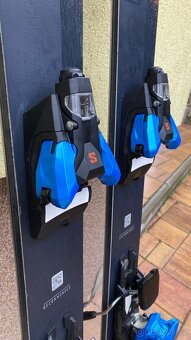 Prodám sjezdové lyže Salomon Stance 96,24/25 - 6