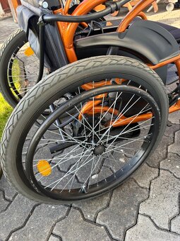 Prodám skládací elektrický invalidní vozík - 6