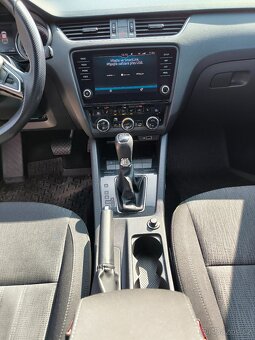 OCTAVIA III 2,0TDI 110kW STYLE DSG 2020 CR LED KESSY - 6