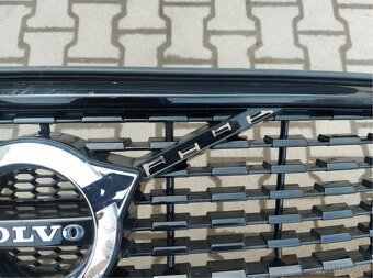 Volvo XC40 T5 EH PŘEDNÍ NÁRAZNÍK KOMPLETNÍ - 6