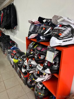 Kompletní moto výbava – nové zboží se štítky - 6