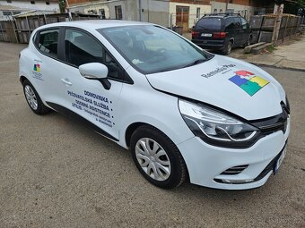 Renault Clio 0.9 TCE 56kw klima 2019 - 6