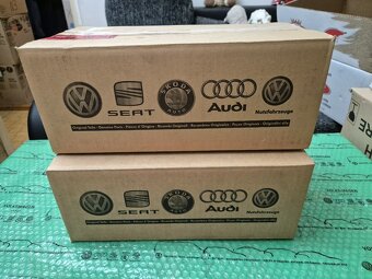zadní levé vnitřní světlo VW Touran 1T0945093 - 6