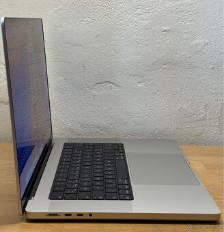 MacBook Pro 16” 2021/32GB RAM/M1 PRO/512GB SSD/Záruka - 6