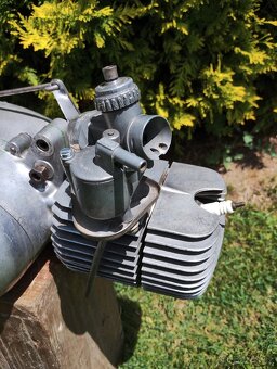 Prodám náhradní motor na jawa pionýr 05, plně funkční - 6