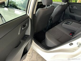 Toyota Auris combi 1.6 VVT-i 97kW BUSINESS původ ČR - 6