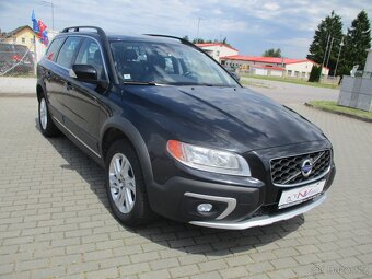 VOLVO XC70 2,4D 133kw Geartronic Momentum AWD 2015 - 6