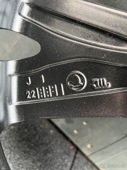 Alu. škoda octavia LYRA 5x112 205/55/17 - 6