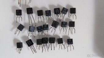 Konvolut tranzistory po radio opraváři (AF116 a jiné) - 6