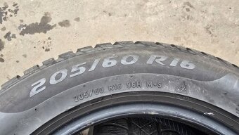 Zimní pneu 205/60/16 Pirelli - 6