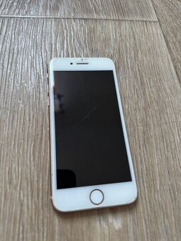 Apple iPhone 8 64GB Zlatý - 6