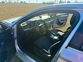 Superb 3, najeto 156 000 km DPH, top stav TDI. - 6