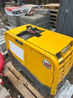 Půjčení/pronájem Vibrační deska Wacker Neuson DPU 80r - 6