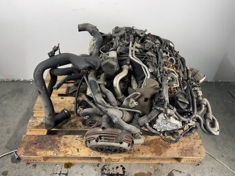 Kompletní motor 2,0TDI CJCB Audi A4 B8 - 6
