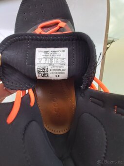 Boty UNDER ARMOUR-SC 3Zero II Nové tenisky - 6