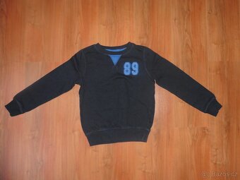8x mikina a 1x svetr vel. 8-9 let, 134 cm - 6