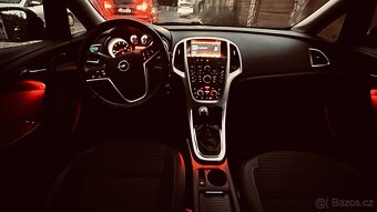 Opel Astra J 1.6 CDTI, 88 KW - 6