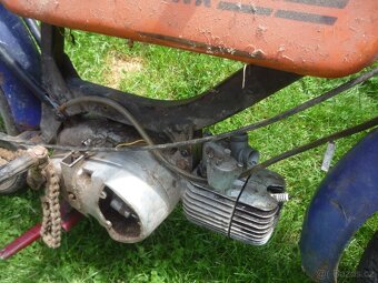 Prodám Jawa 23 Mustang. Nálezový stav ze stodoly. Napadeno - - 6