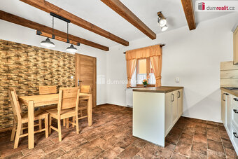 Prodej rodinného domu v Hroznětíně - 6