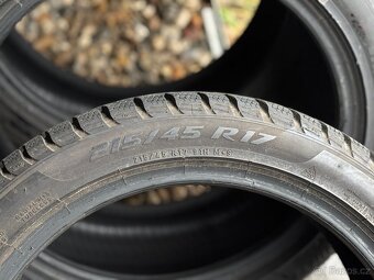 215/45/17 - Pirelli zimní pár pneu - 6