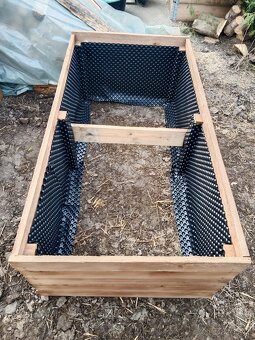 Vyvýšený záhon/truhlík - 6