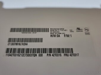 Funkční LCD displaye do starších Notebooků. 400kč za vše. - 6
