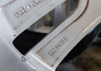 Alu disky Volvo XC40 5x108 R18 original - 6