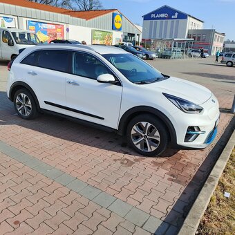 Kia Niro e- Odpočet DPH - 150kW - 6
