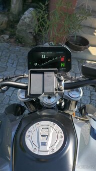 Prodám BMW F 900 R exkluziv 4 pakety - 6