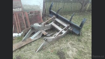 Čelní rampovač Valtra 6XXX - 6