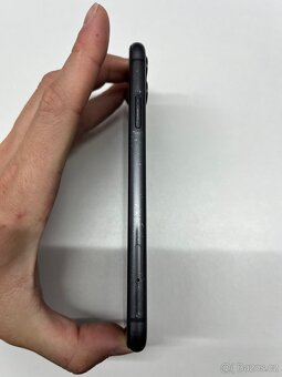 Iphone 11 64GB černý - 6