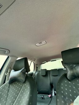 Prodám vozidlo Toyota Yaris s motorem 1,0 VVT-i benzin - 6