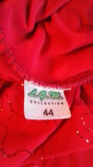 Prodám levně 2 pěkné téměř nové šaty, 1x nošené - 6