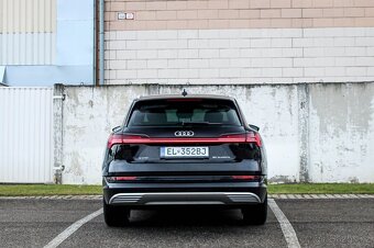 Audi E-tron 50 QUATTRO Advanced - 6