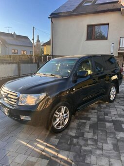 Toyota Land Cruiser - 6