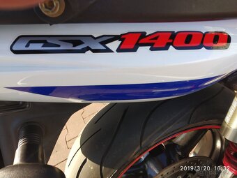 Suzuki GSX 1400 - 6