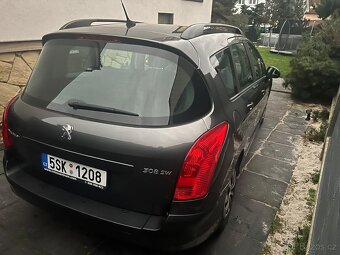 Peugeot 308 1,6 HDi 2012 - 6