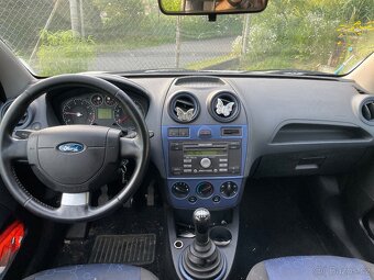 Ford Fiesta 1.4i r.v: 2008 - 6