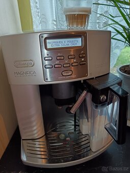 Prodám kávovar DeLonghi Magnifica Elegance Pronto Cappuccino - 6