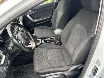 Kia Ceed 1.6 CRDi 100kw Combi 1.Majitel,Top Exklusiv - 6