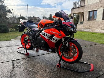 Honda CBR 1000RR Fireblade - 6