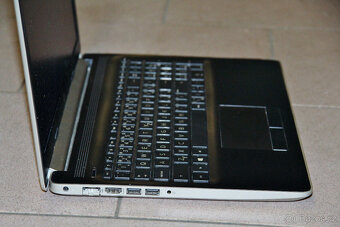 Notebook HP 15-db0040nc (4UG24EA#BCM) zlatý - 6