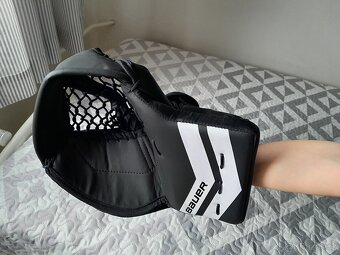 Hokejová LAPAČKA BAUER YTH - 6