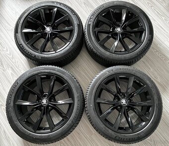 Modus 5x112 235/45/18 letní - 6