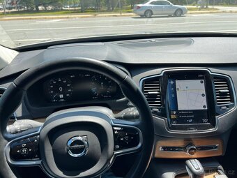 2021 Volvo XС90 T5 Momentum 2.0L FWD - 6