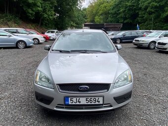 Ford Focus Combi 1.6i 74kW klimatizace tažné ABS 2007 - 6