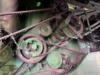 sklízecí mlátička John Deere 2064 - 6