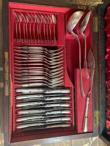 Prodám set stříbrných příborů pro 12 osob 3500g stříbra - 6