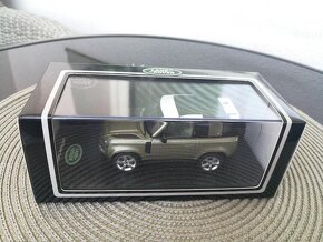 LAND ROVER DEFENDER 90 1/43 TSM_balení LR - 6